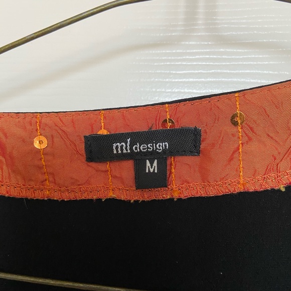 Top - Picture 2 of 2